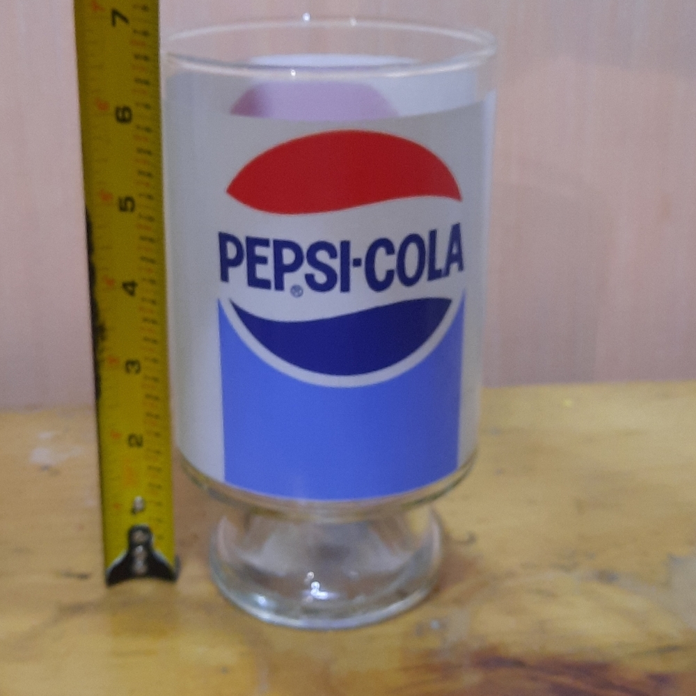Glass cup - Picture 2 of 3
